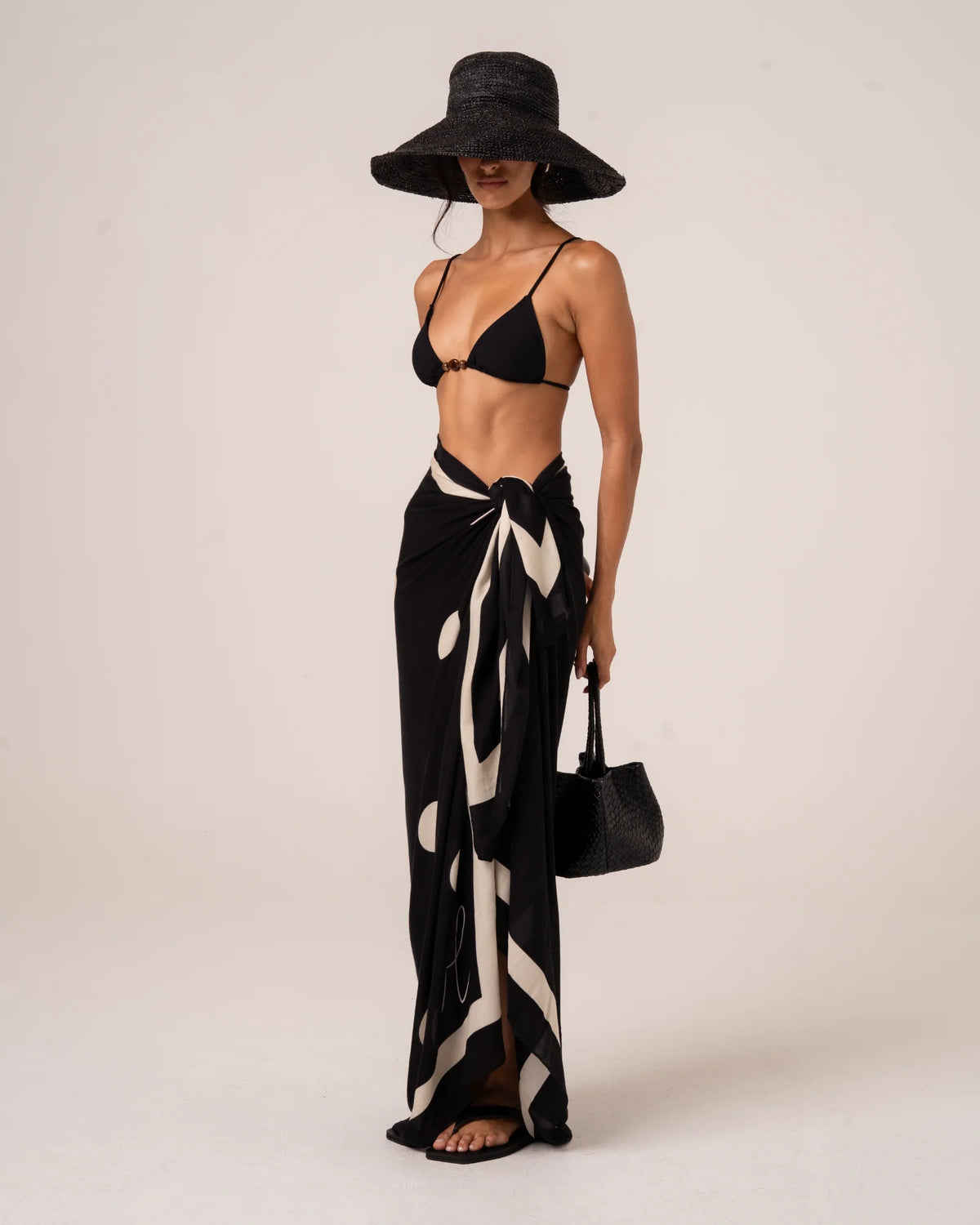 Nior Dot Sarong