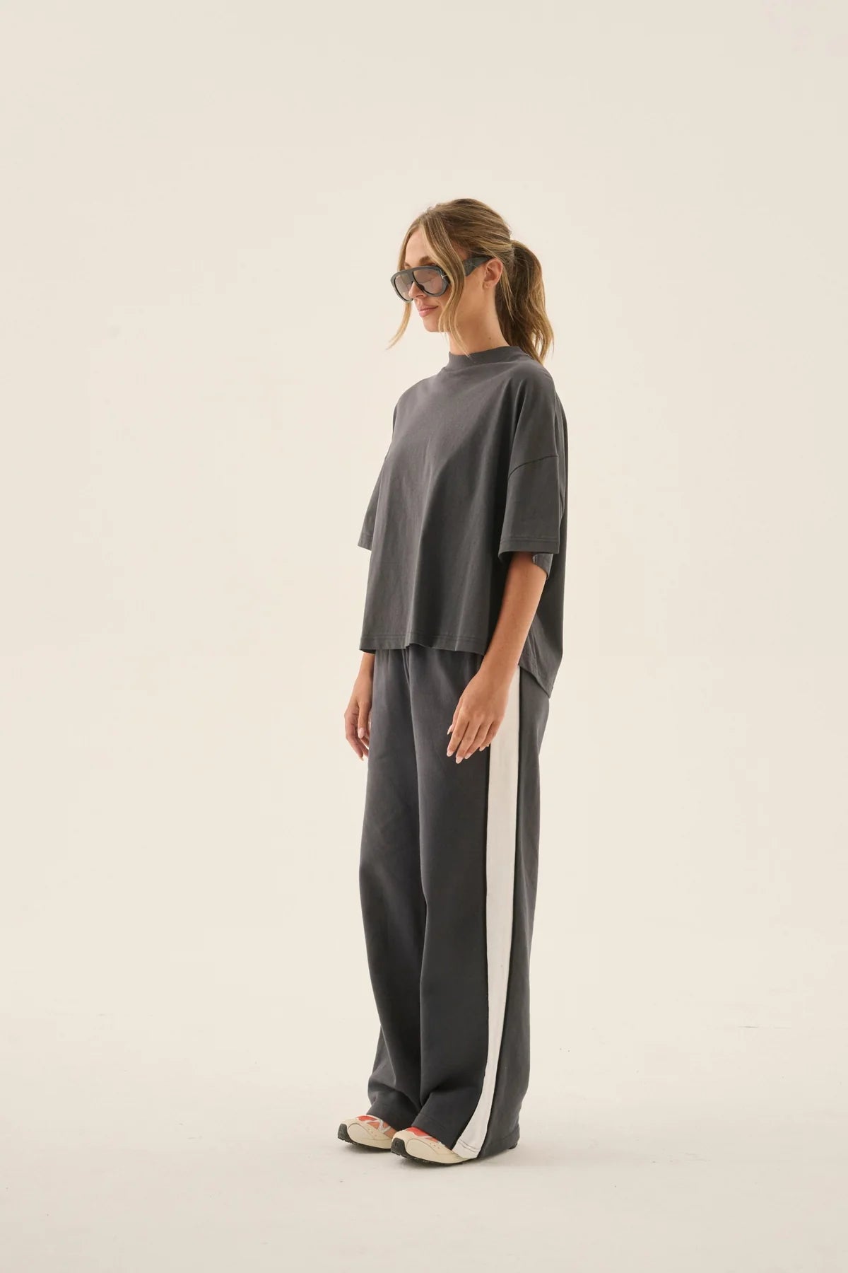 PALMERA OVERSIZED TEE WASHED BLACK