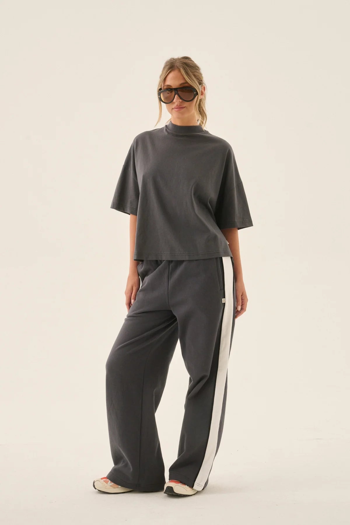 PALMERA OVERSIZED TEE WASHED BLACK