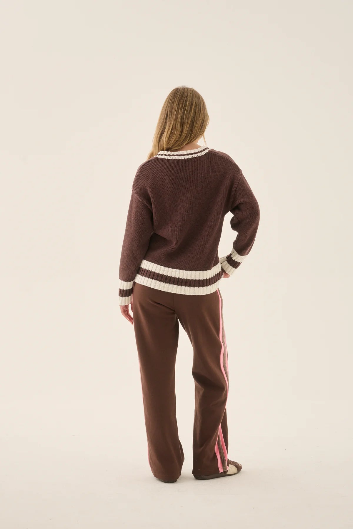 AJ V Neck Knit Sweater Chicory Coffee