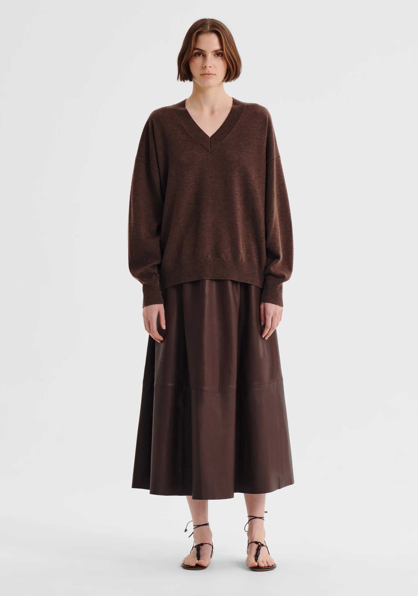 Payton V-Neck Merino Knit Pullover-Nutmeg