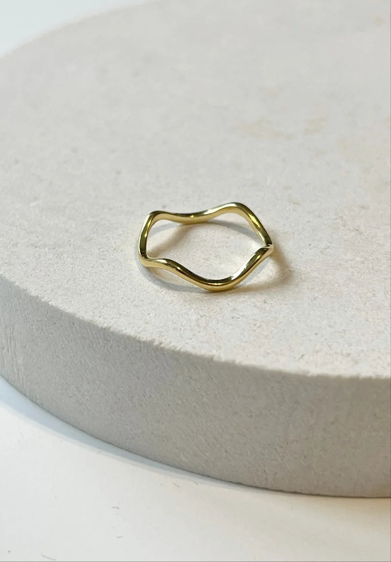 Vera Wave Ring-Gold